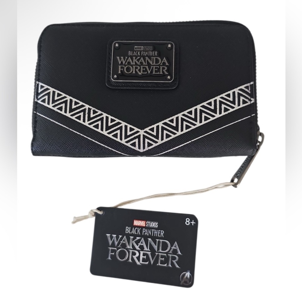 Loungefly Marvel Black Panther | Wakanda Forever | Zip-Around Wallet
